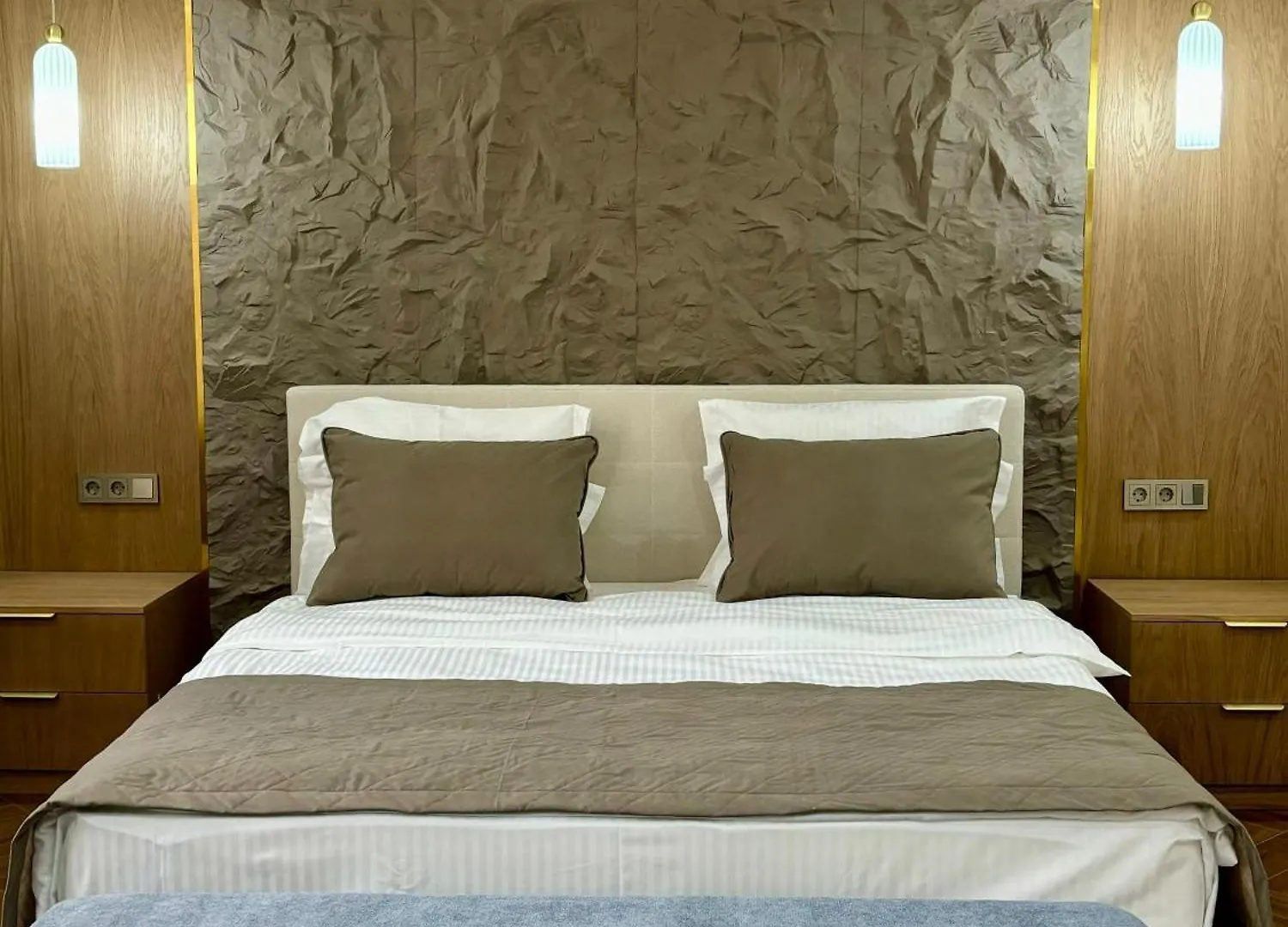 Donatello Boutique Hotel Almaty 5*,