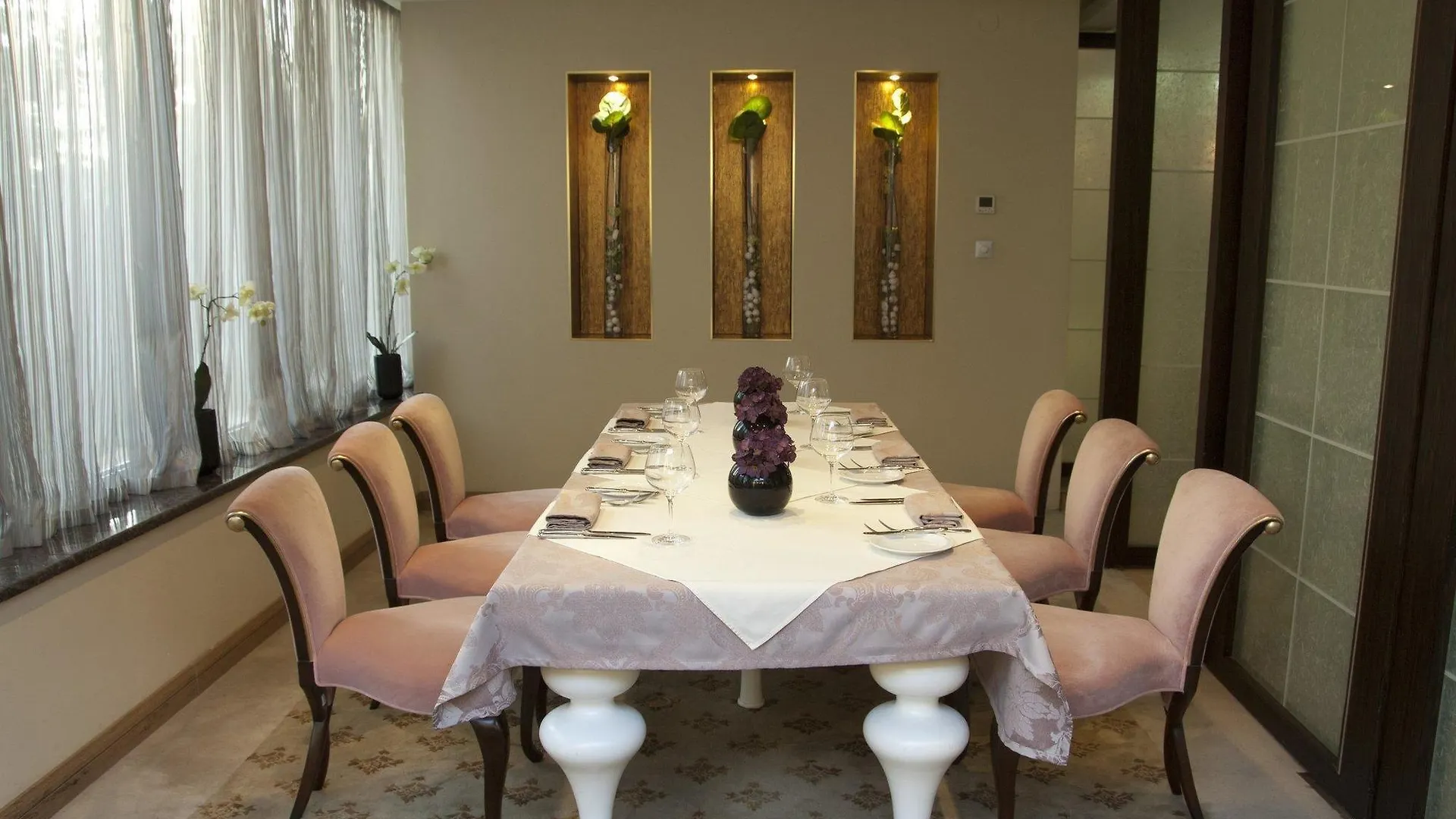 Donatello Boutique Hotel Almaty